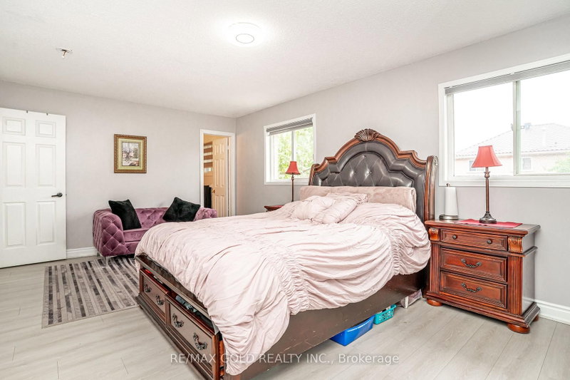 31 Colleyville Brampton,ON L7A 1G8 — Photo 19