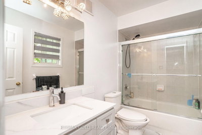 31 Colleyville Brampton,ON L7A 1G8 — Photo 21