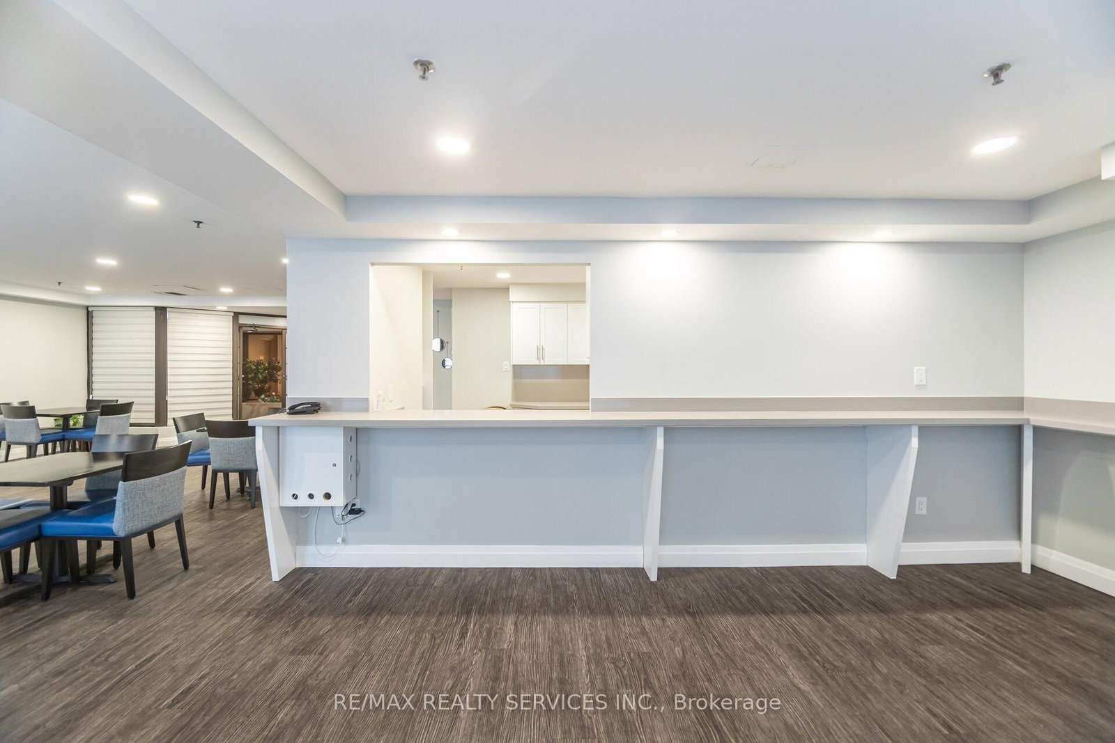 22 Hanover Road • #1907 • Brampton, ON photo 33