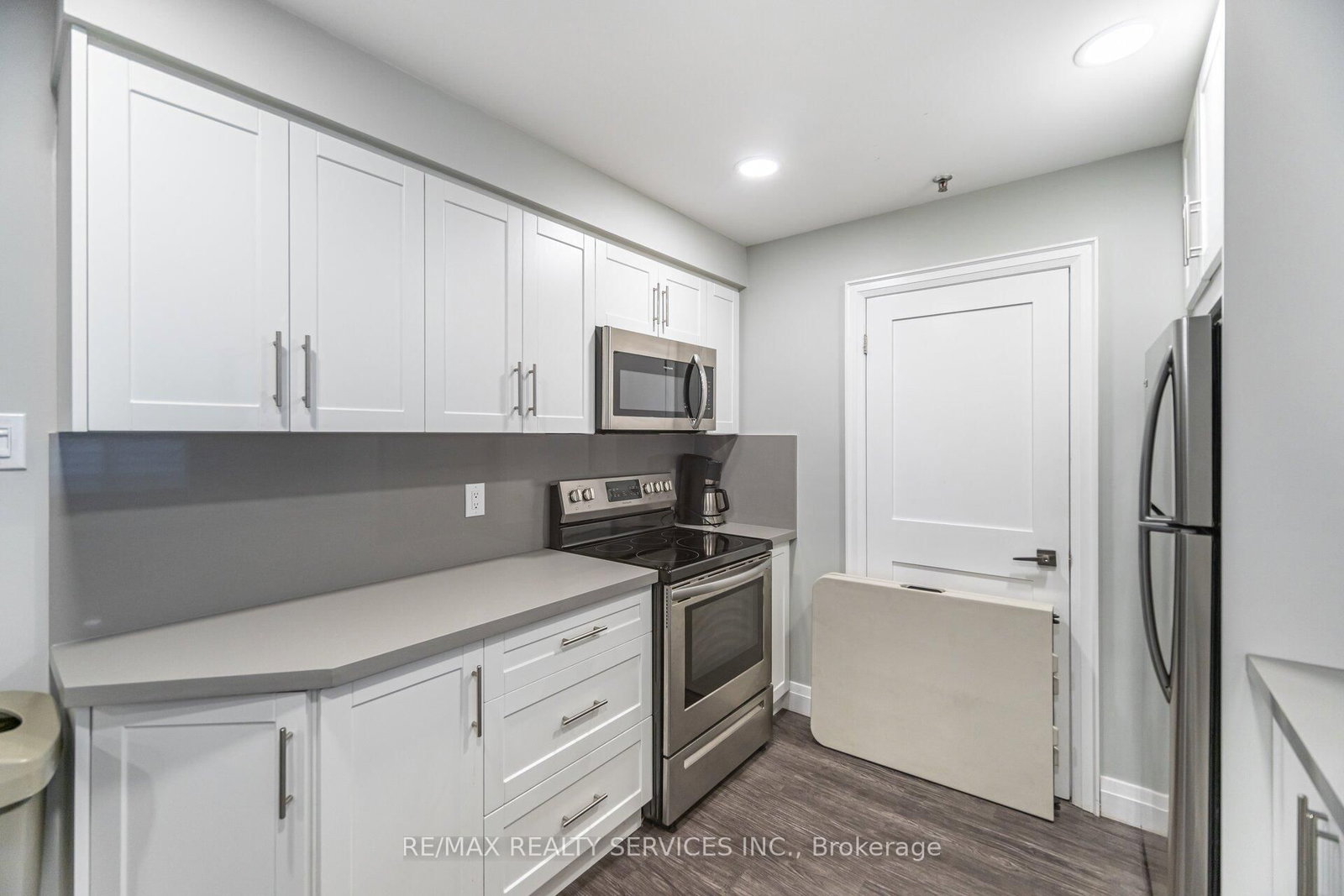 22 Hanover Road • #1907 • Brampton, ON photo 34