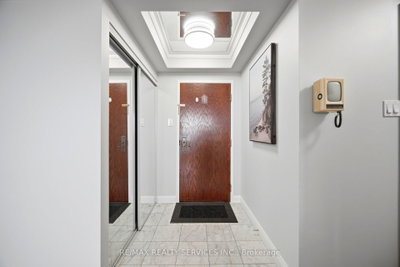 22 Hanover Road • #1907 • Brampton, ON photo 6