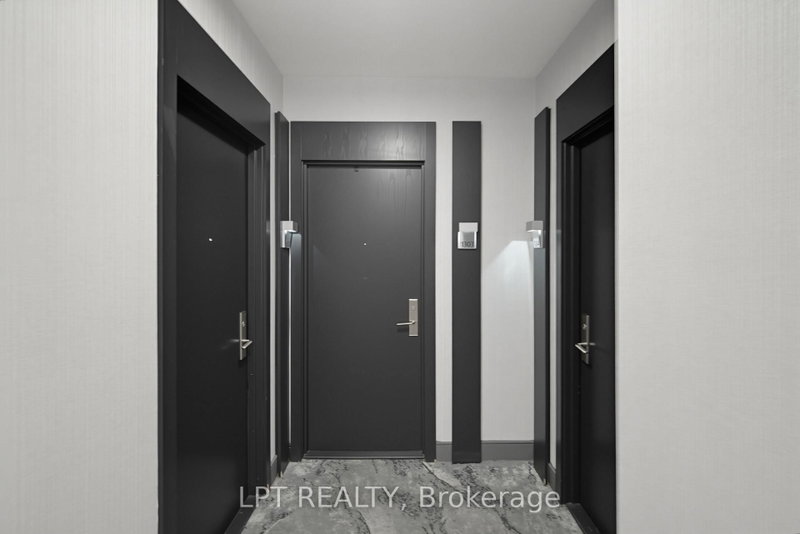 80 Absolute Mississauga,Ontario L4Z 0A5 — Photo 5