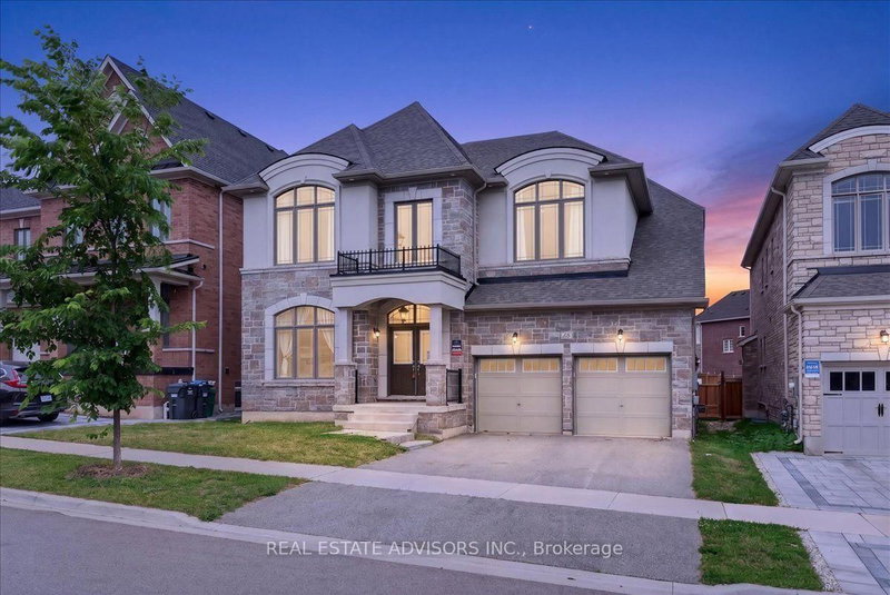 52 Daisy Meadow Crescent
