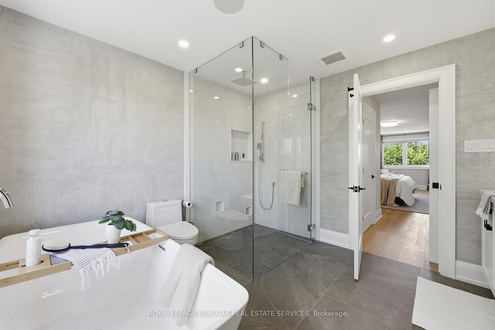2029 Kempton Park Drive • Mississauga, ON photo 30