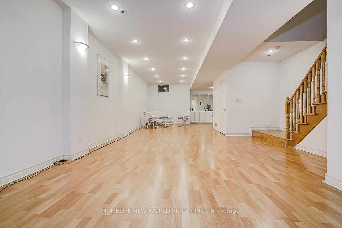 2305 Woodfield Road • Oakville, ON photo 42