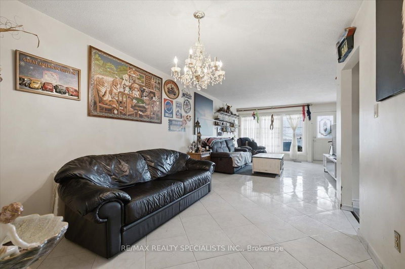 80 Chalfield Mississauga,ON L4Z 1L2 — Photo 10