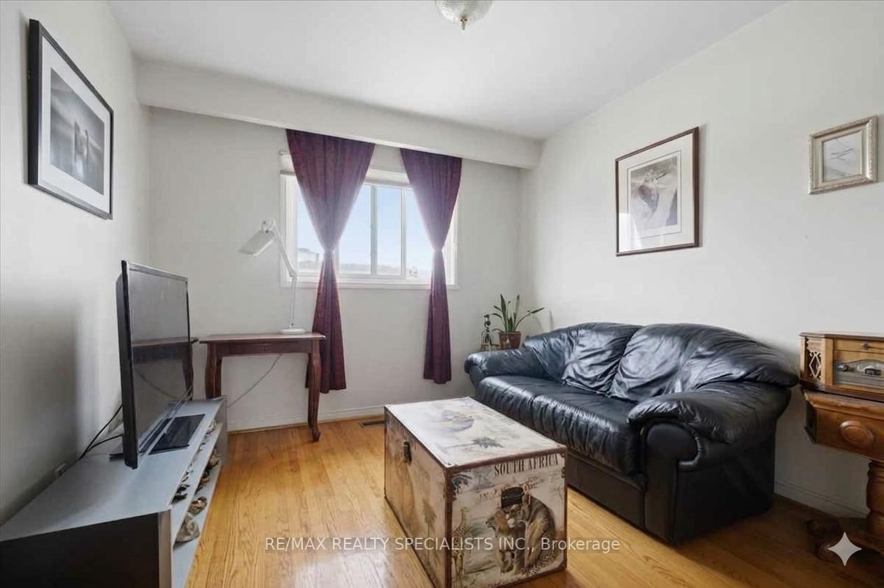 80 Chalfield Lane • Mississauga, ON photo 17