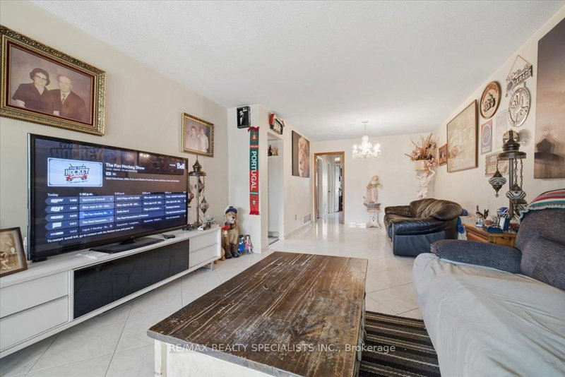 80 Chalfield Mississauga,ON L4Z 1L2 — Photo 8