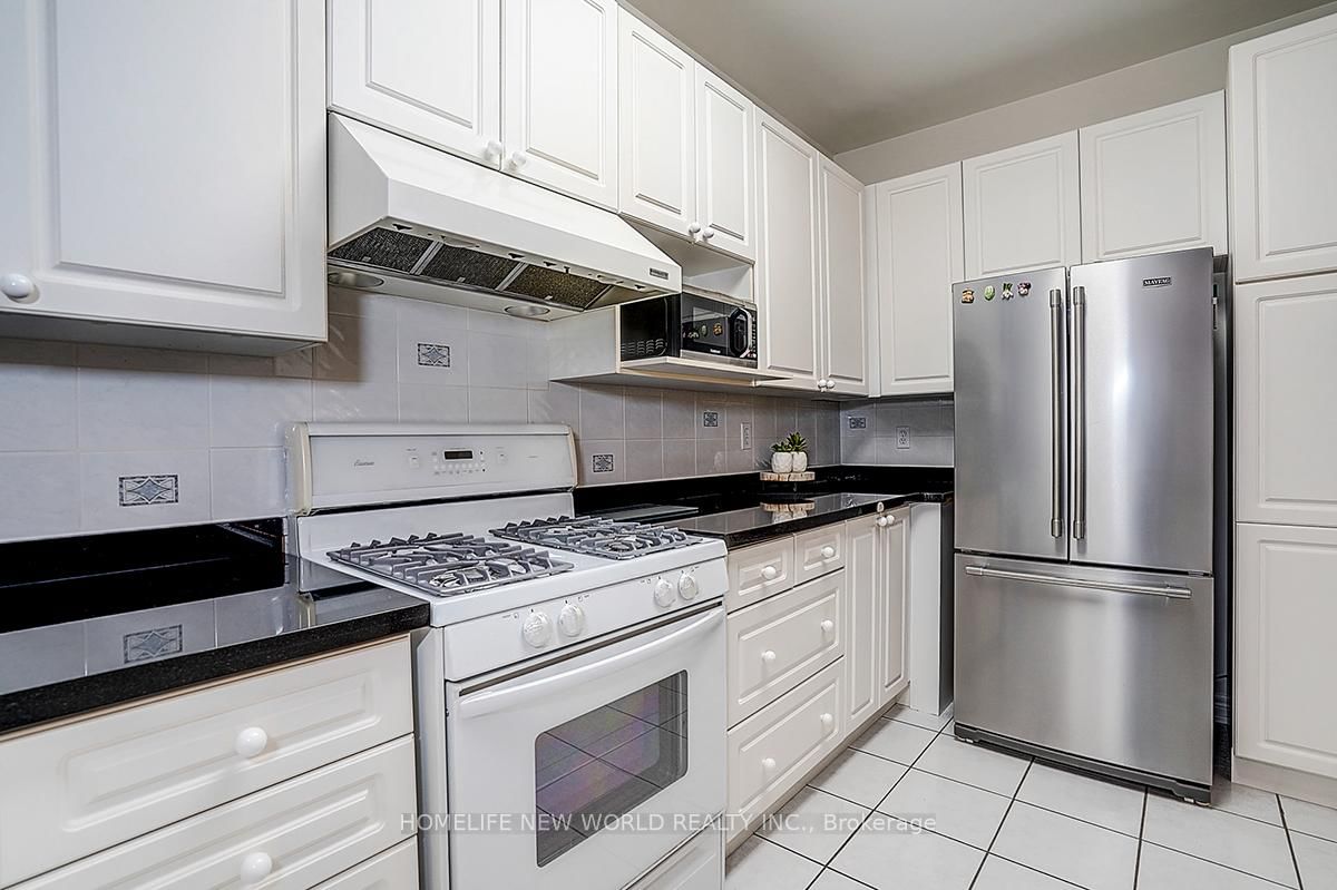 2305 Woodfield Road • Oakville, ON photo 24