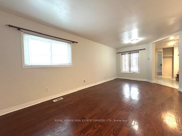 5323 Flatford Road