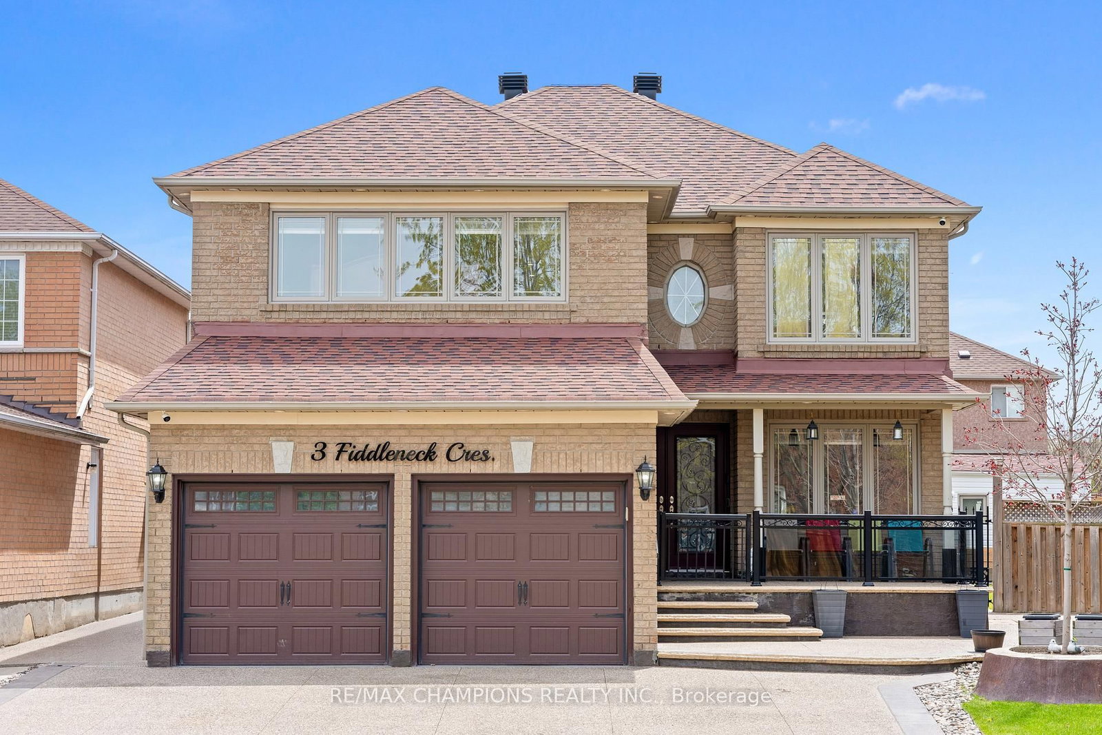3 Fiddleneck Crescent • Brampton, ON photo 1