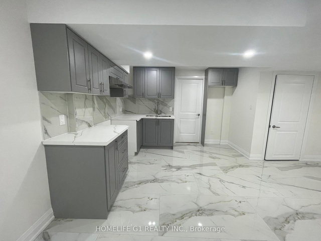 65 Lola Crescent