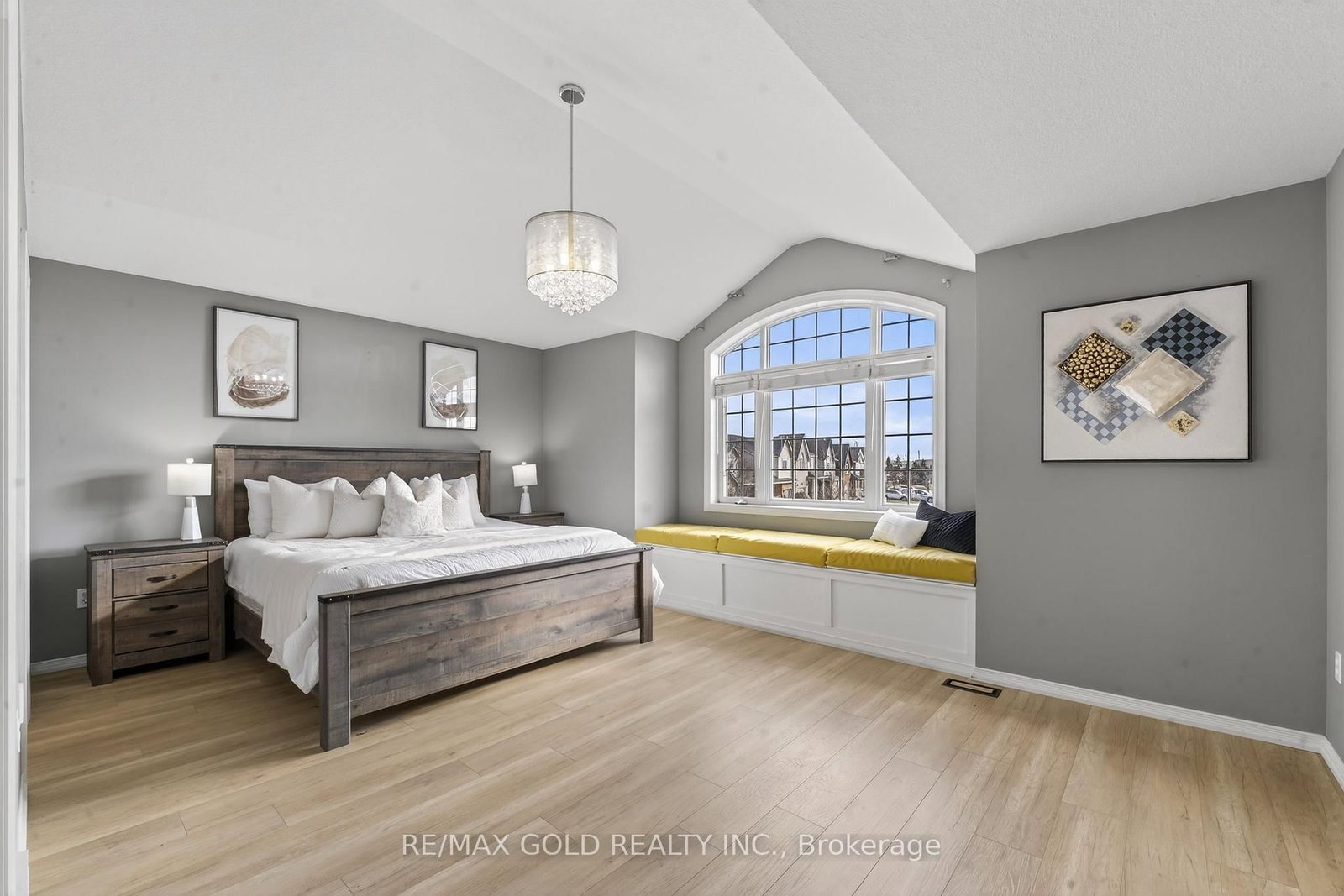 24 MURRAY Court • Orangeville, ON photo 17