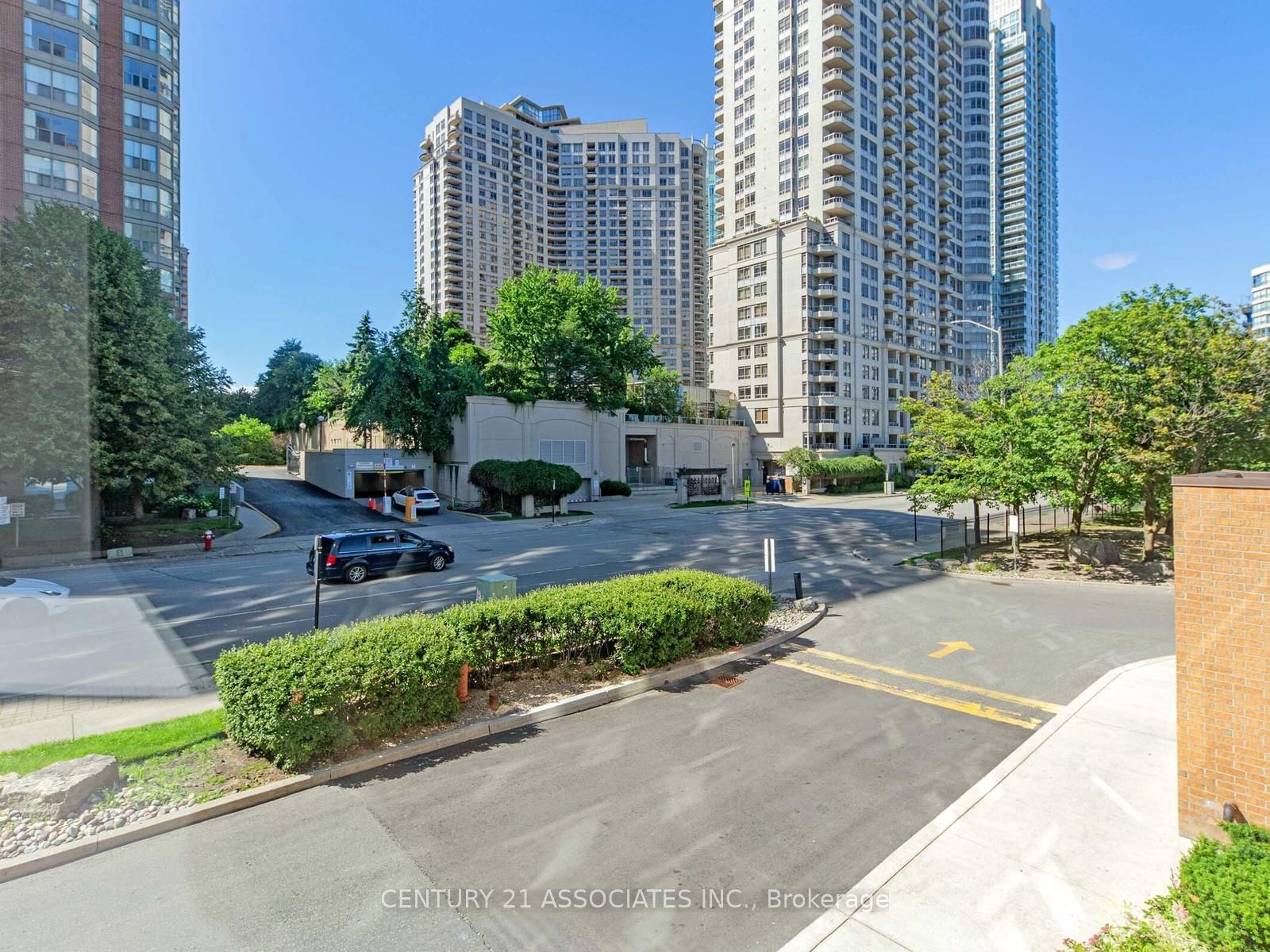 300 Webb Drive • #204 • Mississauga, ON photo 10