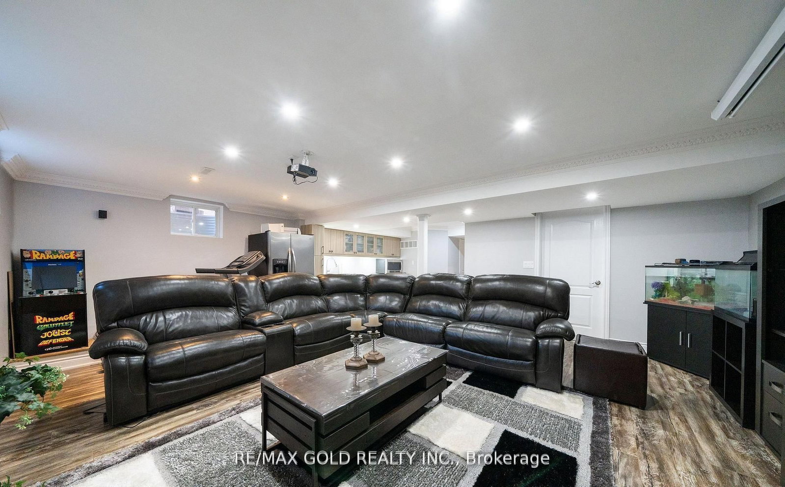 1035 SAVOLINE Boulevard • Milton, ON photo 38