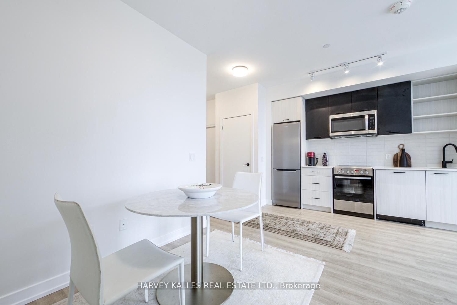 2300 W St Clair Avenue • #1001 • Toronto, ON photo 12