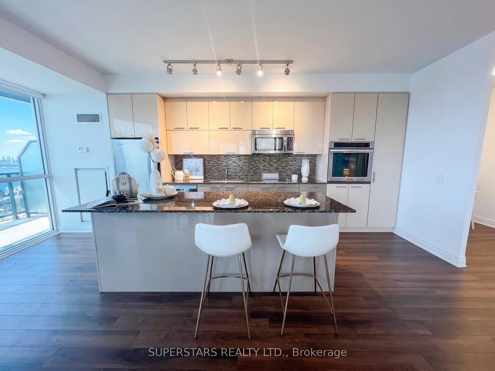 2302-80 Marine Parade Drive, Toronto, ON, photo 3