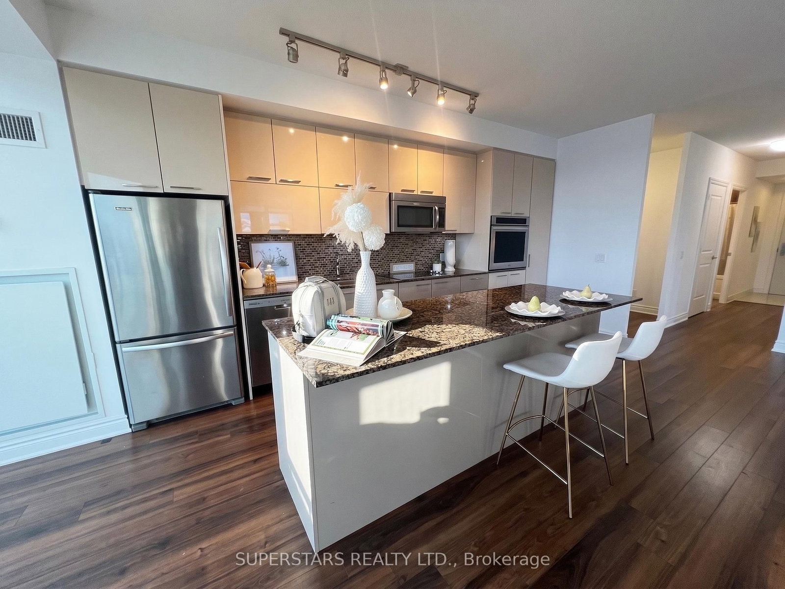 2302-80 Marine Parade Drive, Toronto, ON, photo 5
