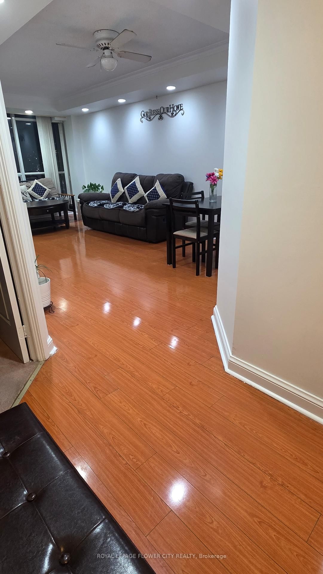 24 Hanover Road • #1408 • Brampton, ON photo 11