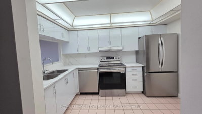 24 Hanover Road • #1408 • Brampton, ON photo 8