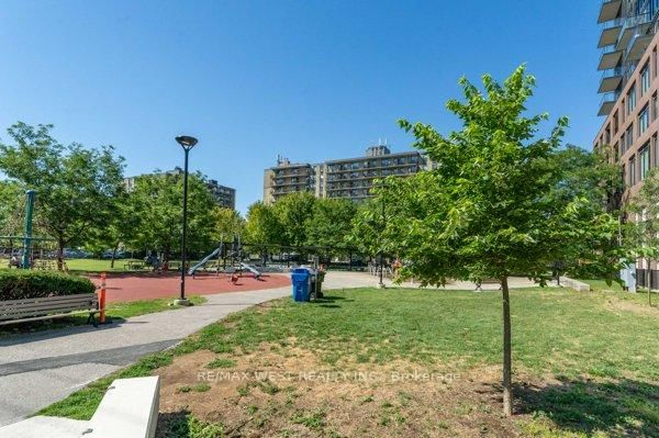 270 W Dufferin Street • #1207 • Toronto, ON photo 31