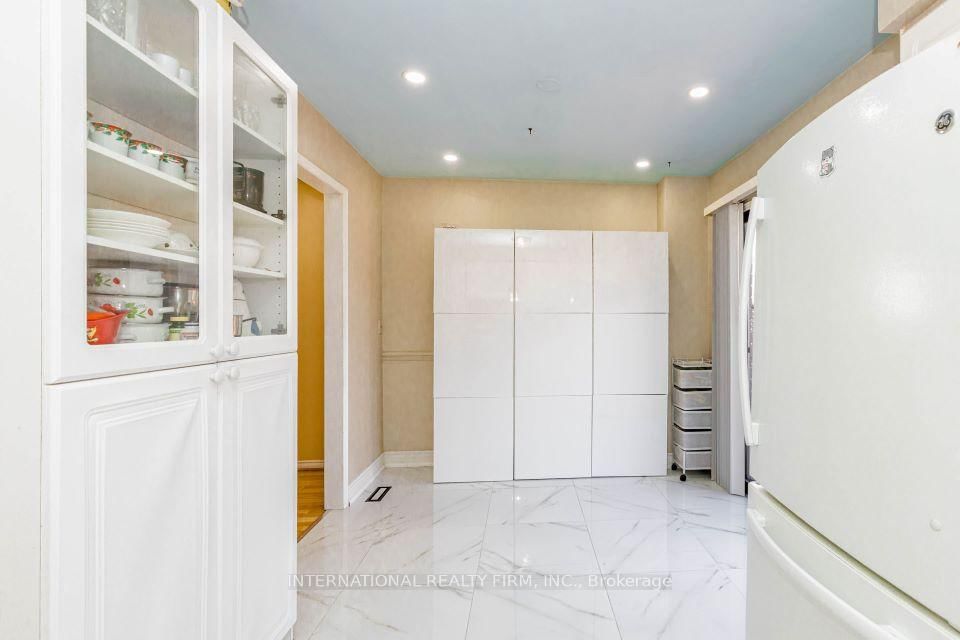 26 Sandmere Avenue • Brampton, ON photo 11