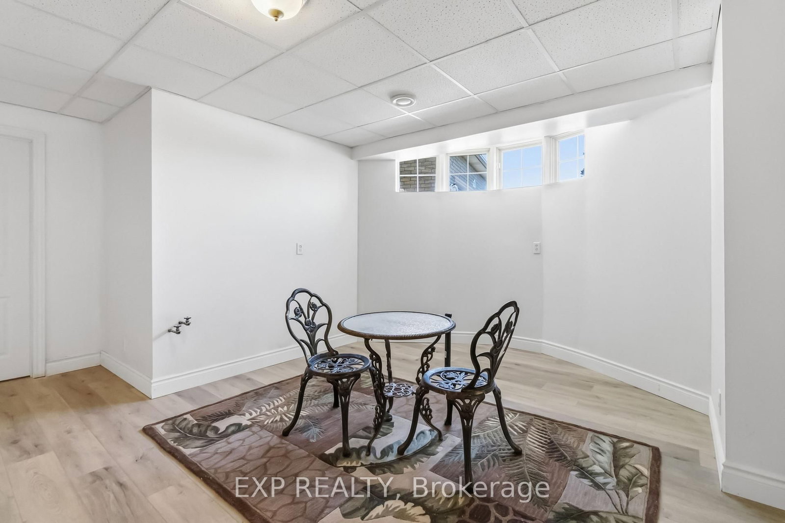 1401 Tamworth Court • Burlington, ON photo 10