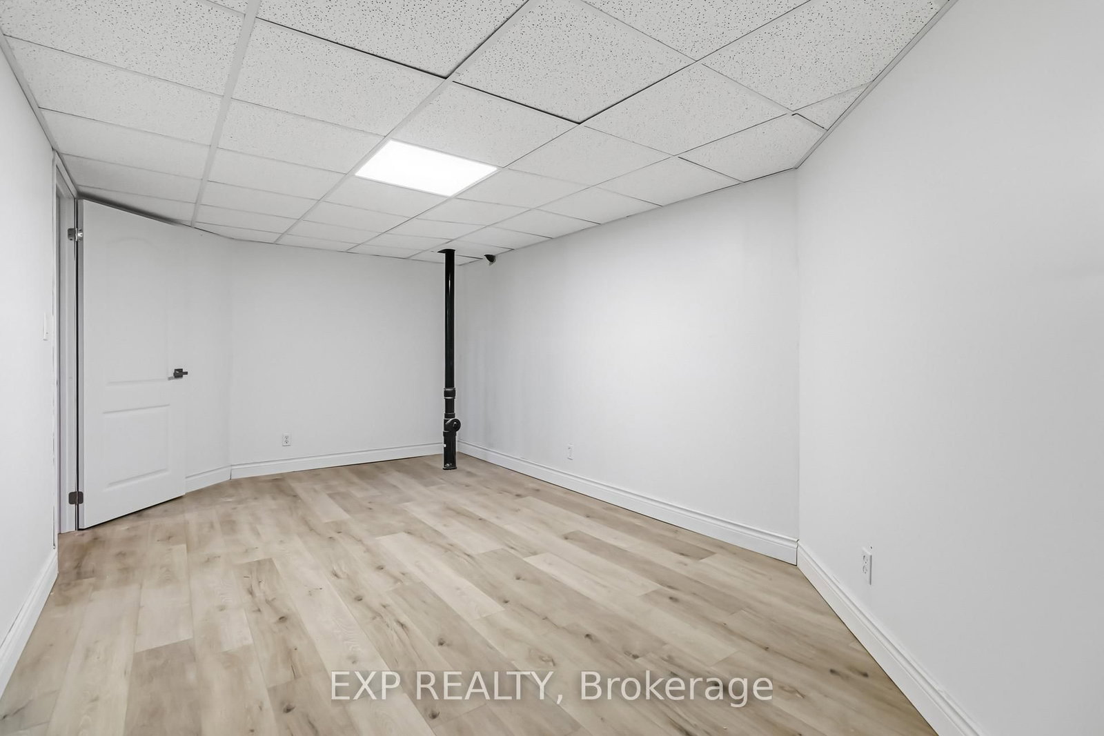1401 Tamworth Court • Burlington, ON photo 14