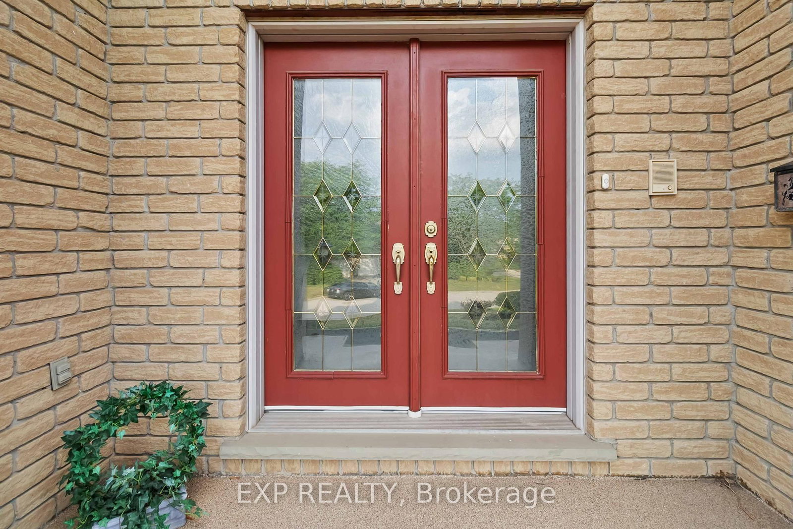 1401 Tamworth Court • Burlington, ON photo 17