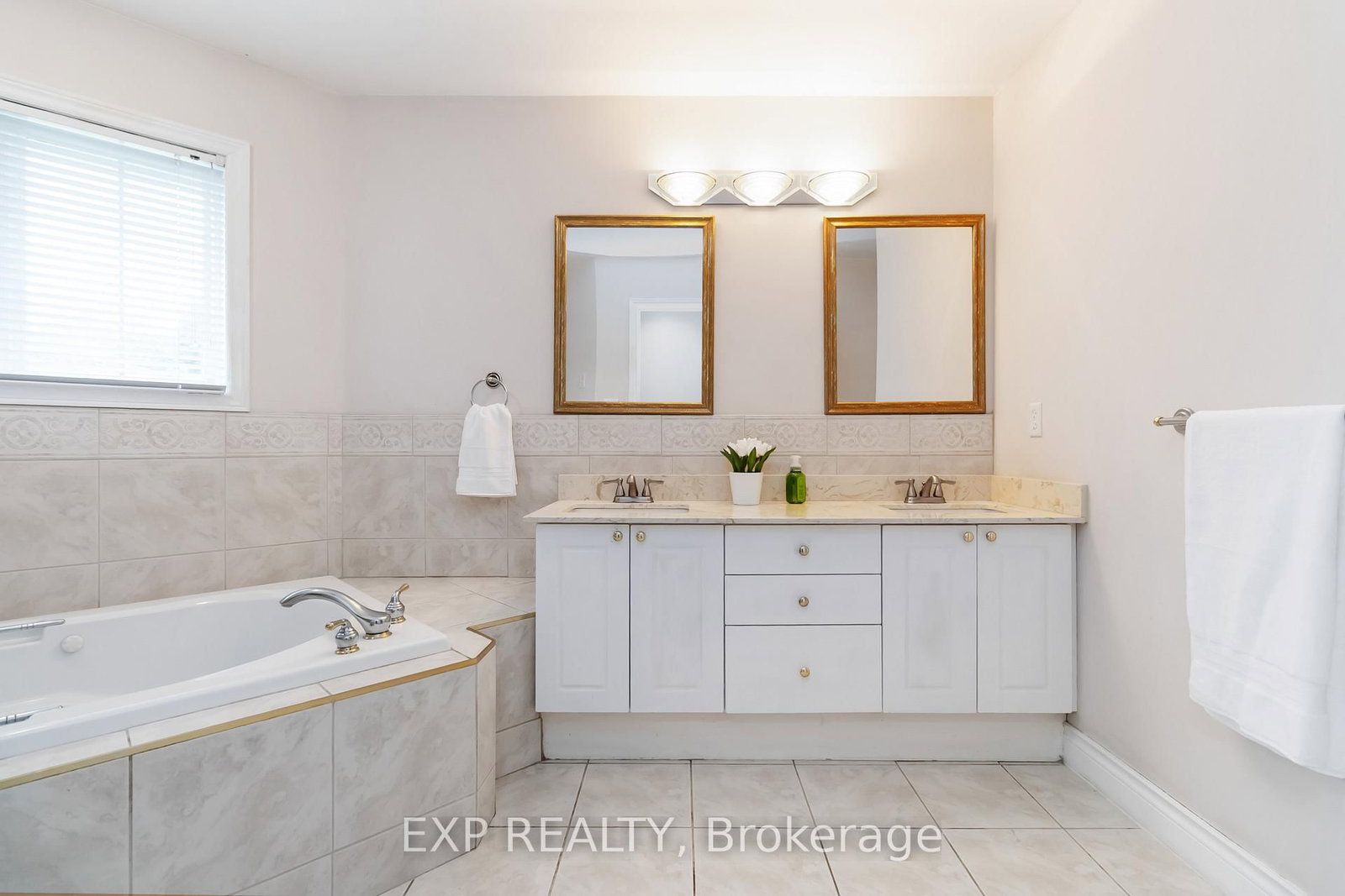 1401 Tamworth Court • Burlington, ON photo 35