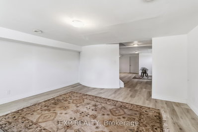 1401 Tamworth Court — photo 5
