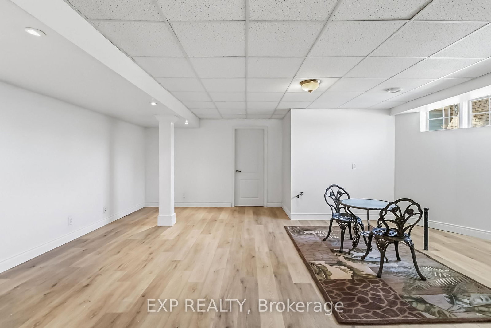 1401 Tamworth Court • Burlington, ON photo 7
