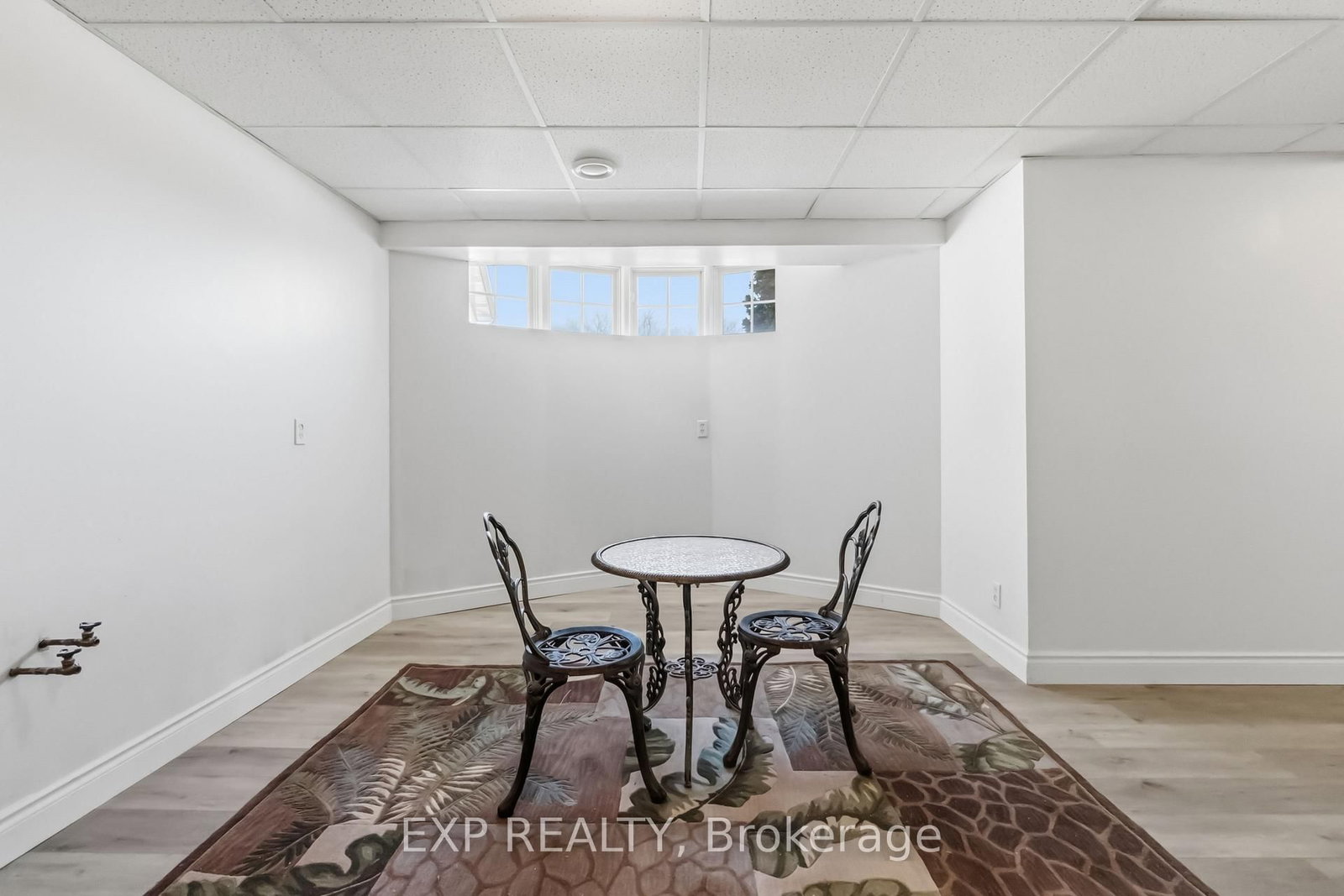 1401 Tamworth Court • Burlington, ON photo 9