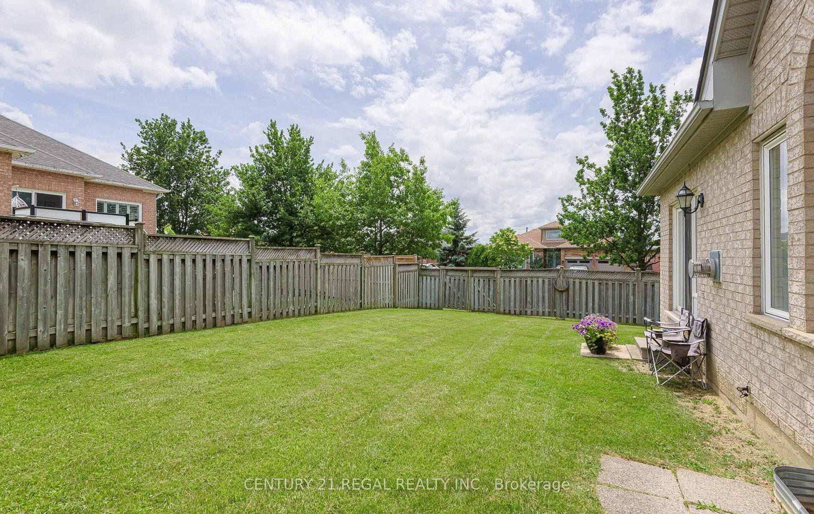 51 Royal Valley Drive • Caledon, ON photo 5
