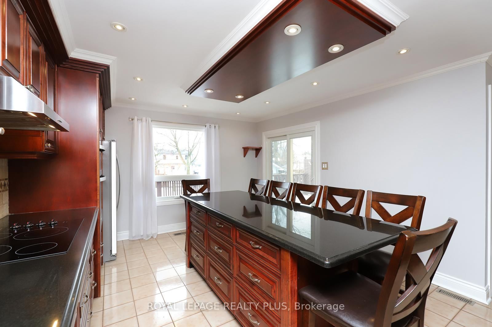 1086 Hedge Drive • Mississauga, ON photo 10