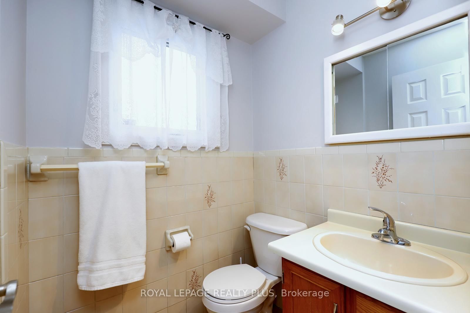 1086 Hedge Drive • Mississauga, ON photo 17