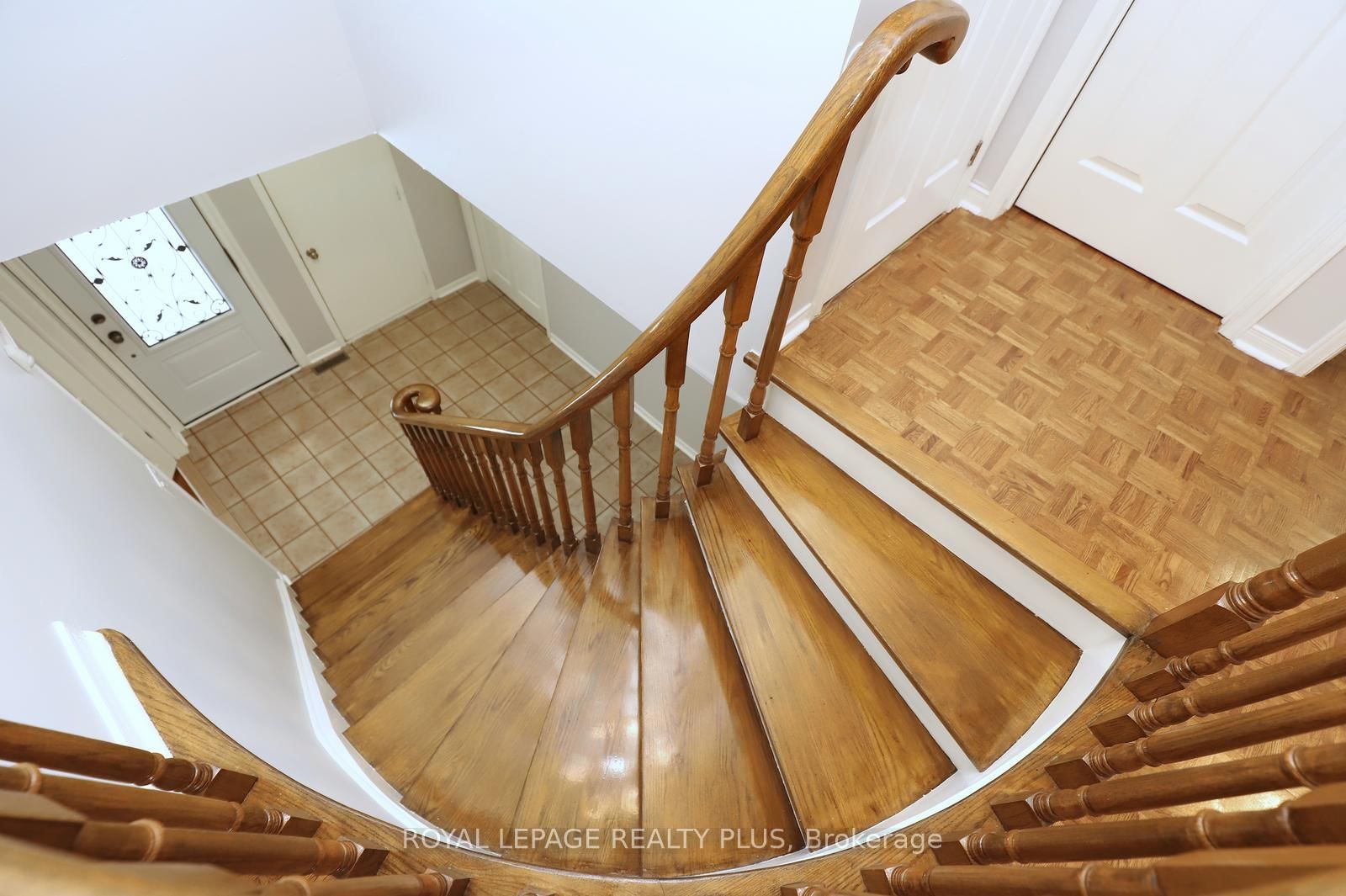 1086 Hedge Drive • Mississauga, ON photo 18