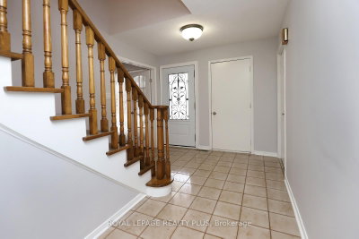 1086 Hedge Drive • Mississauga, ON photo 8