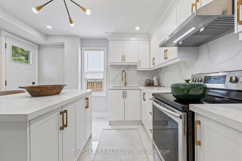 15 Burlington Toronto,ON M8V 2L1 — Photo 13