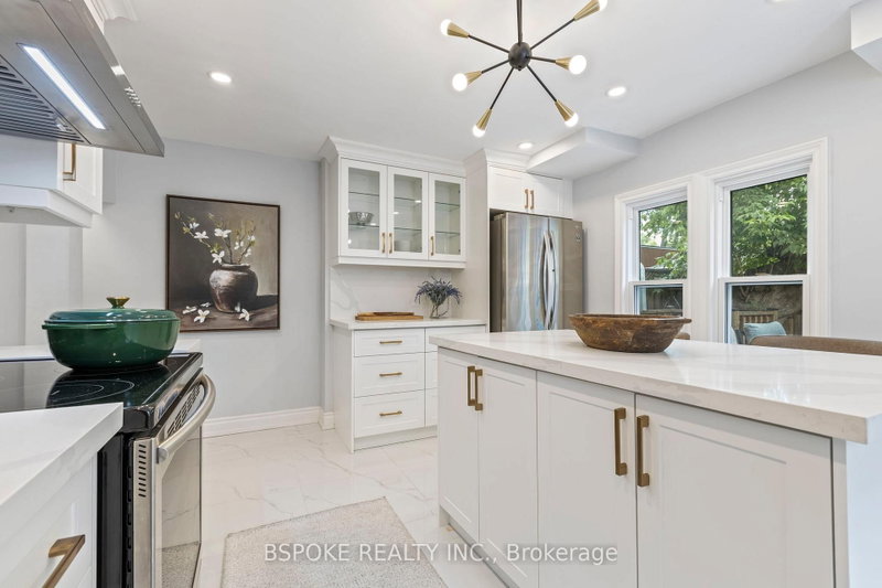 15 Burlington Toronto,ON M8V 2L1 — Photo 15