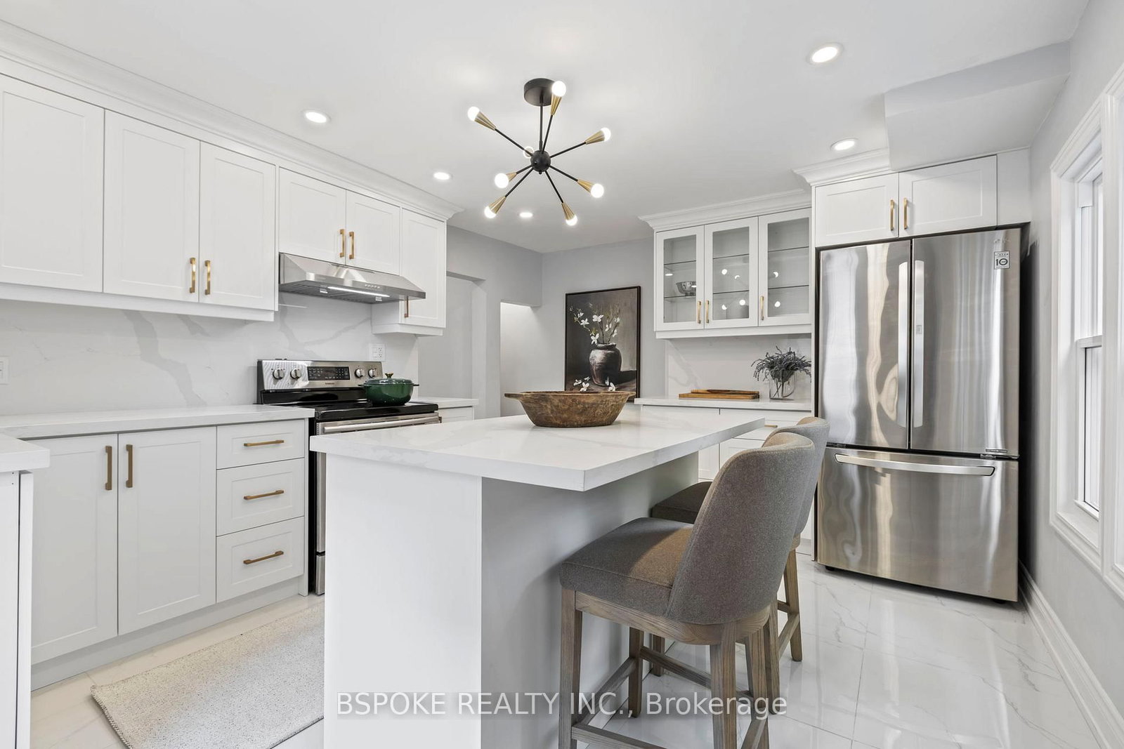 15 Burlington Toronto,ON M8V 2L1 — Photo 16