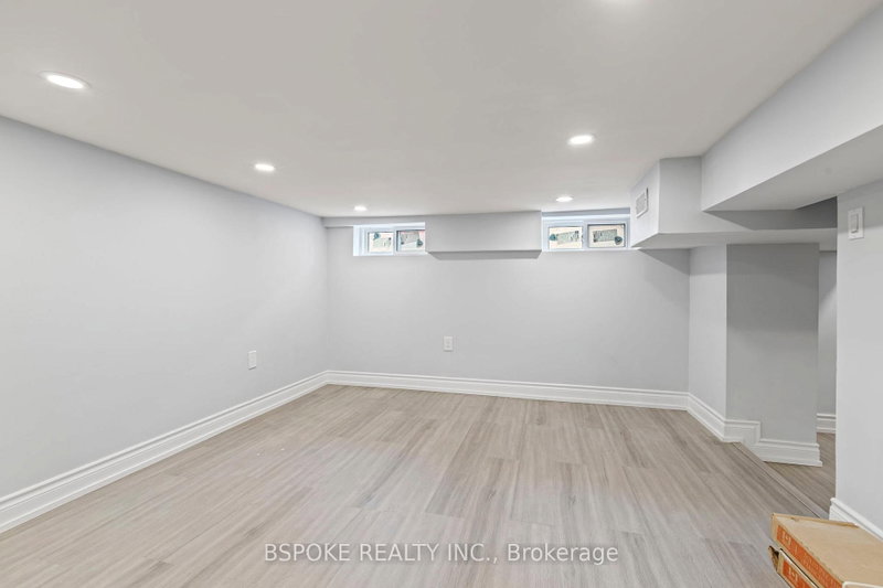 15 Burlington Toronto,ON M8V 2L1 — Photo 27