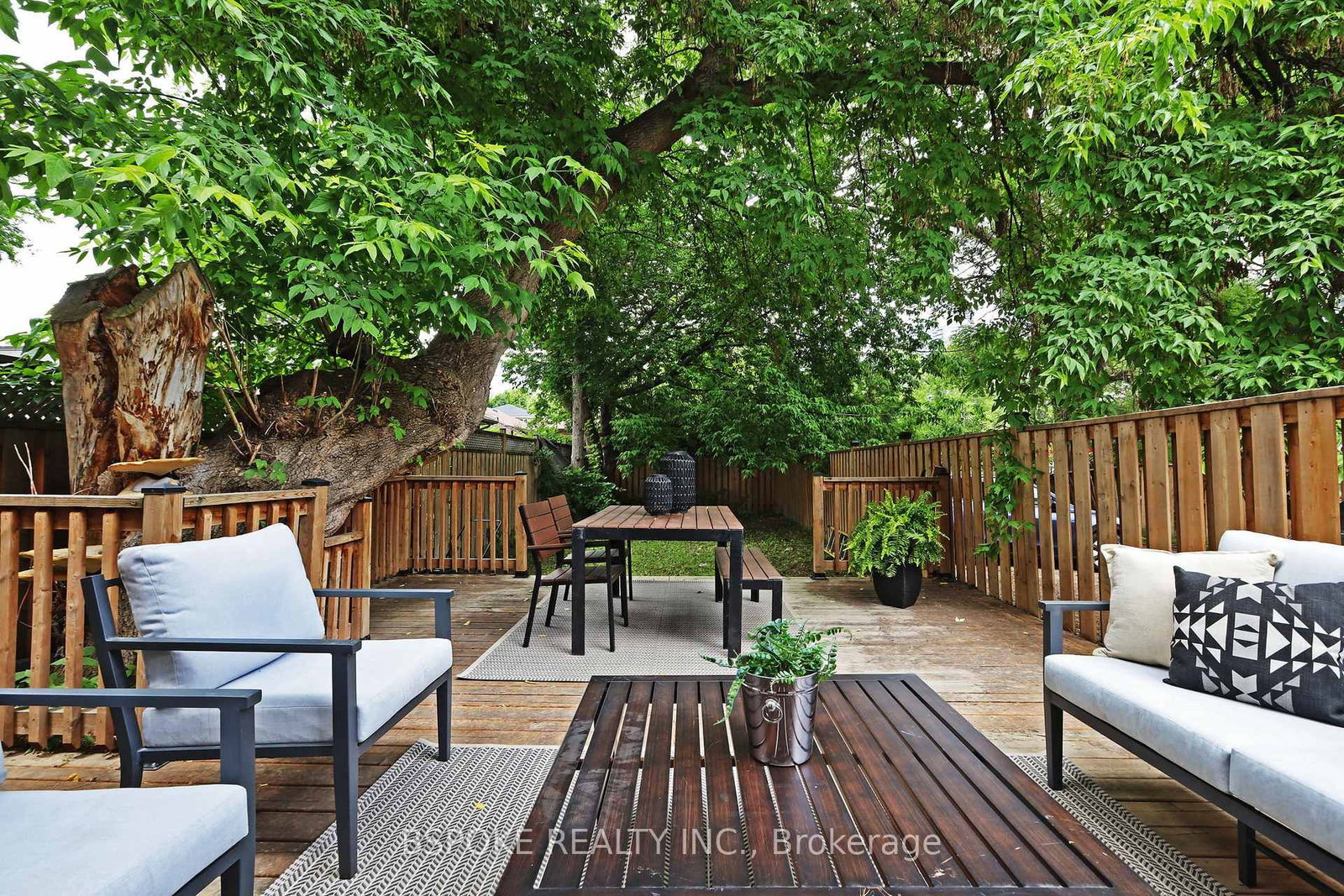 15 Burlington Toronto,ON M8V 2L1 — Photo 31