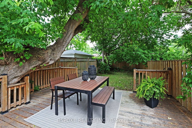 15 Burlington Toronto,ON M8V 2L1 — Photo 33