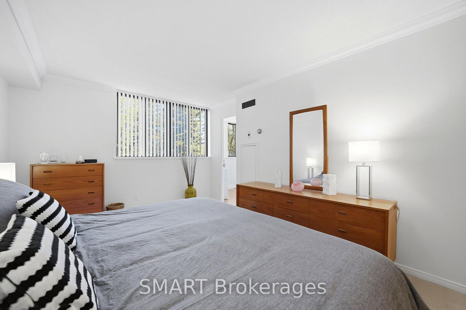 1111 Bough Beeches Boulevard • #203 • Mississauga, ON photo 21
