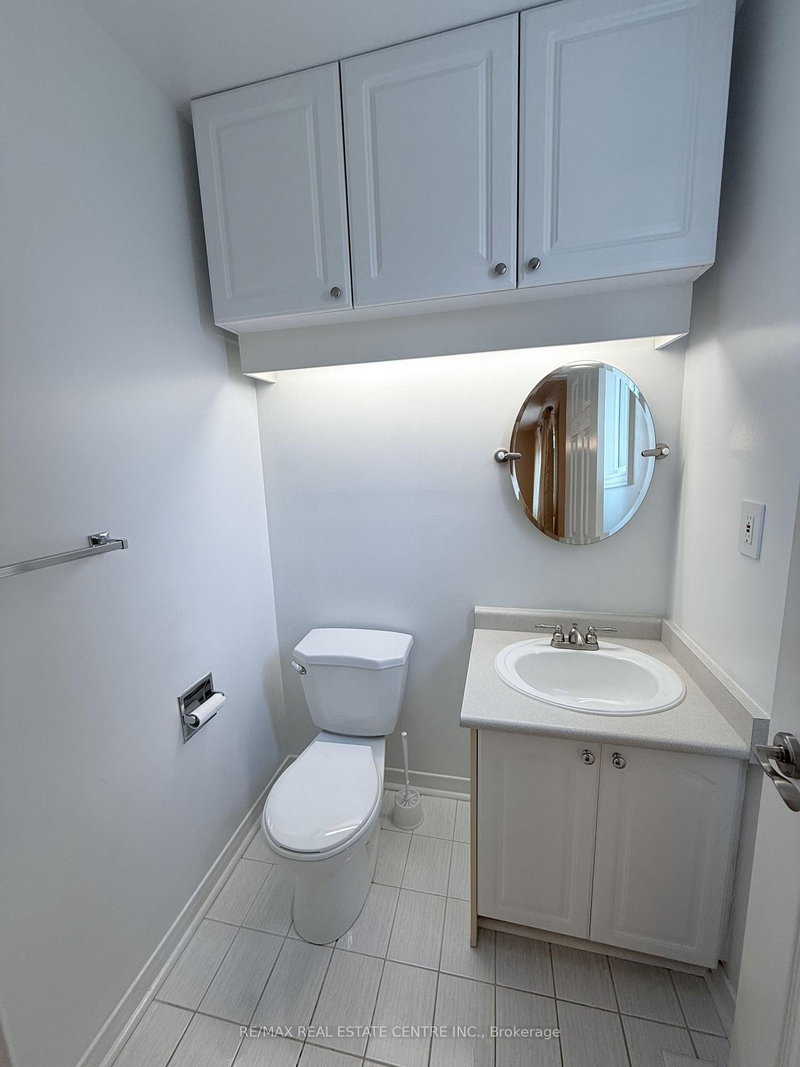 7264 Seabreeze Mississauga,ON L5N 6K7 — Photo 21