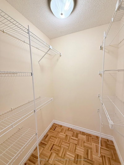 7264 Seabreeze Mississauga,ON L5N 6K7 — Photo 22