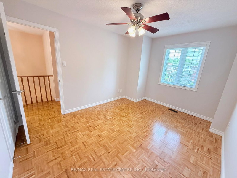 7264 Seabreeze Mississauga,ON L5N 6K7 — Photo 27