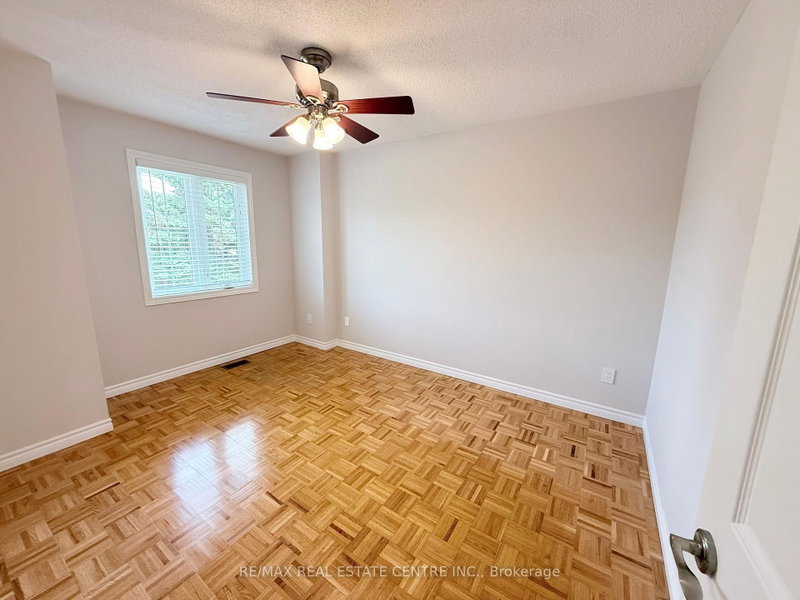 7264 Seabreeze Mississauga,ON L5N 6K7 — Photo 28