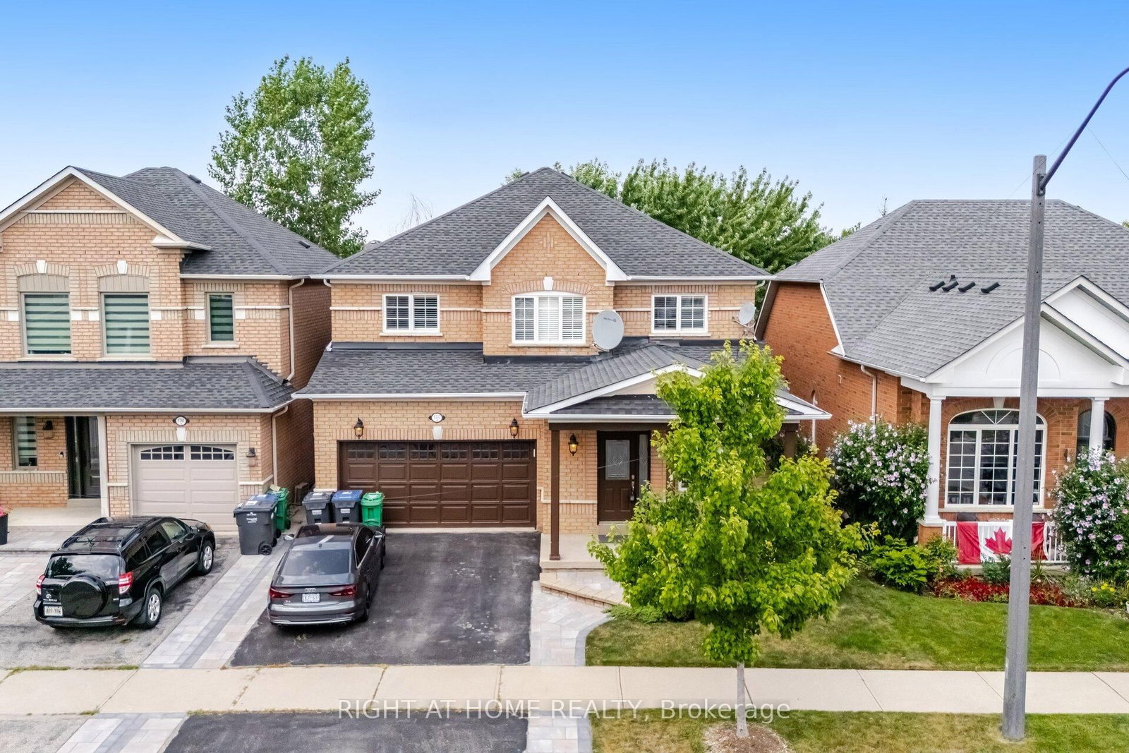3737 Brinwood Mississauga,ON L5M 7G9